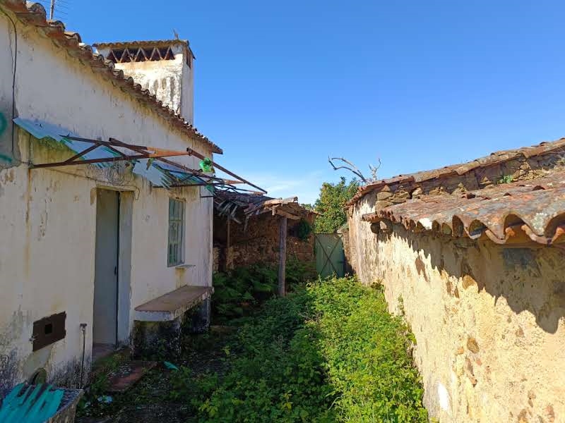 Detached house to restore T3