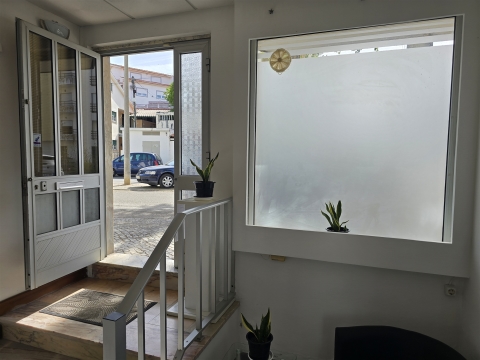 Loja - Entroncamento (Possibilidade de Alteração de Uso para Habitação)