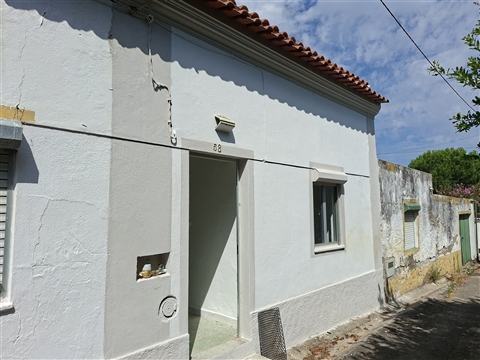 Moradia T3 em Tramagal, Abrantes – Oportunidade de Investimento
