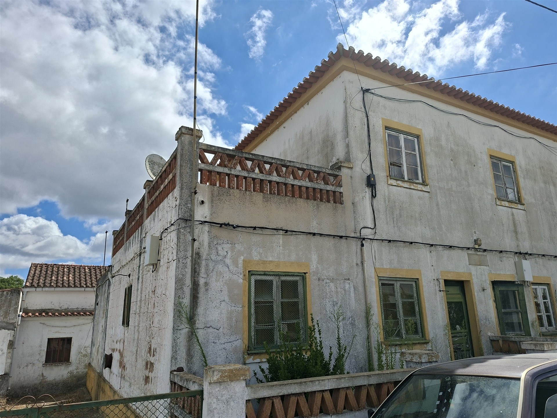 Venda Conjunta de 2 Moradias - São Facundo - Abrantes