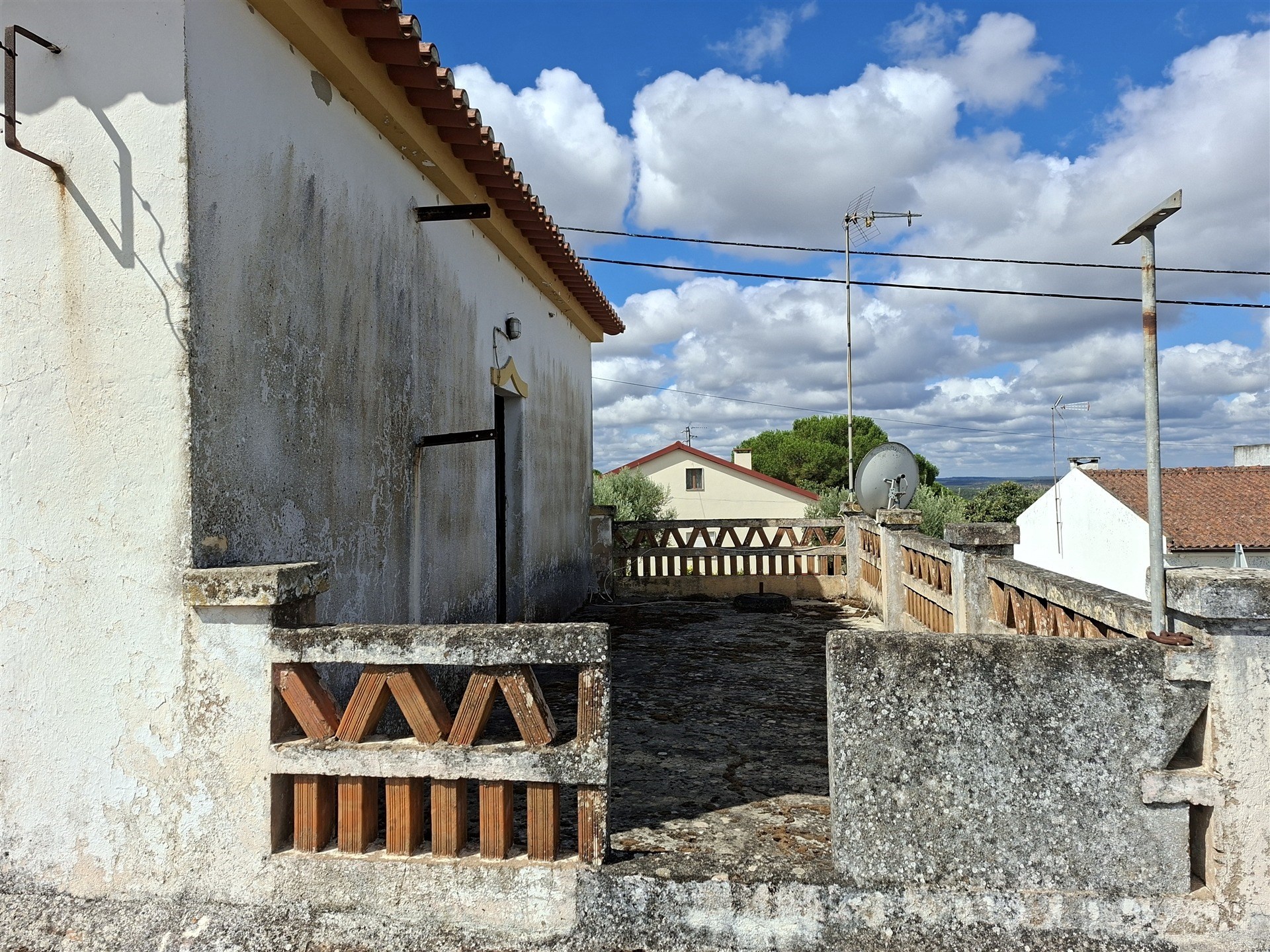Venda Conjunta de 2 Moradias - São Facundo - Abrantes