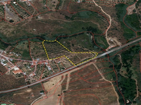 Terreno com Possibilidade de Construção - Alferrarede Velha - Abrantes
